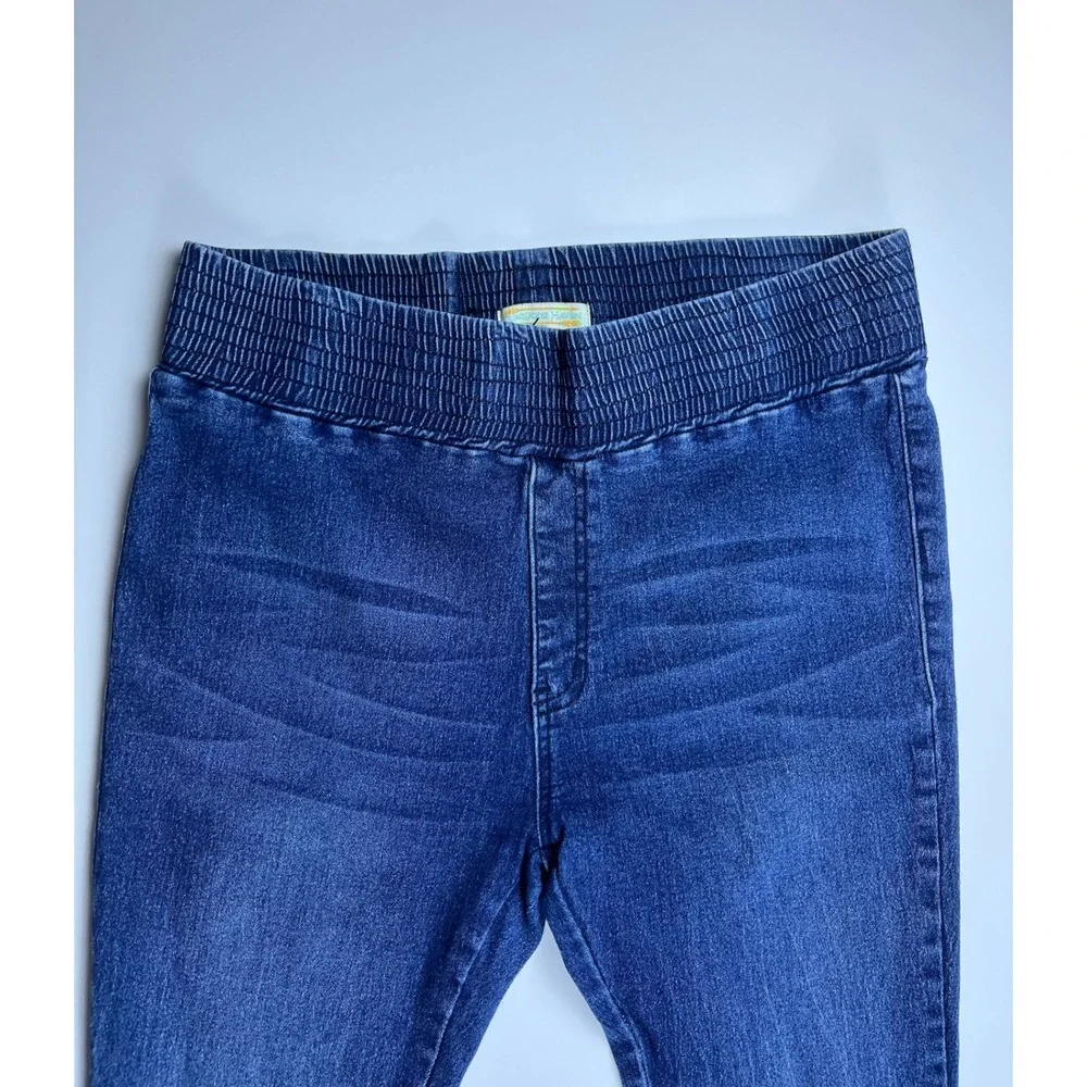Turquoise Haven Womens Bell Bottom Jeans Medium Wash Smocked Waist Flare Size M